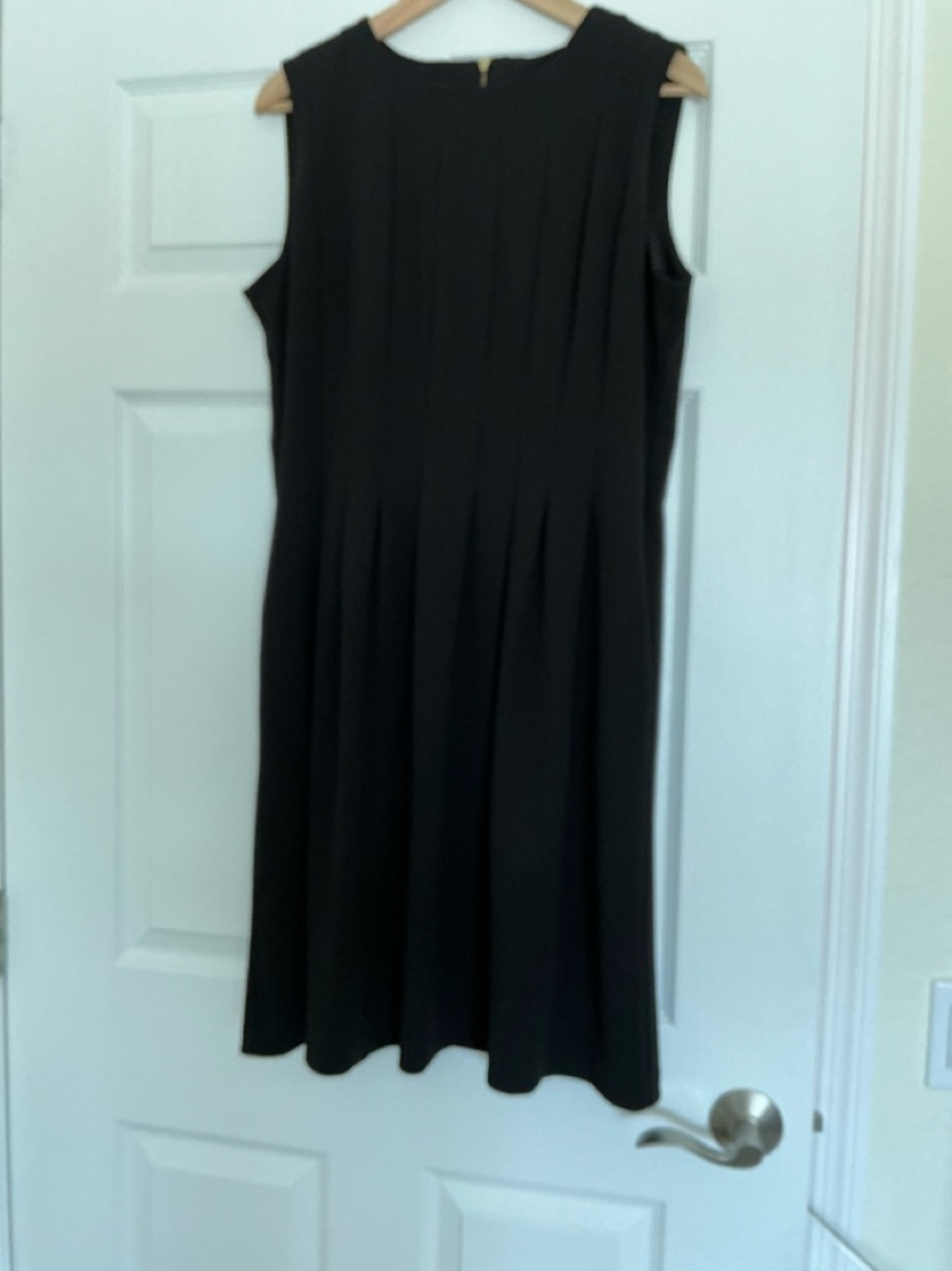 Anne Klein Black Sleeveless Midi Dress
